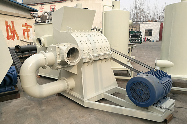Crusher for lithium battery waste recycling